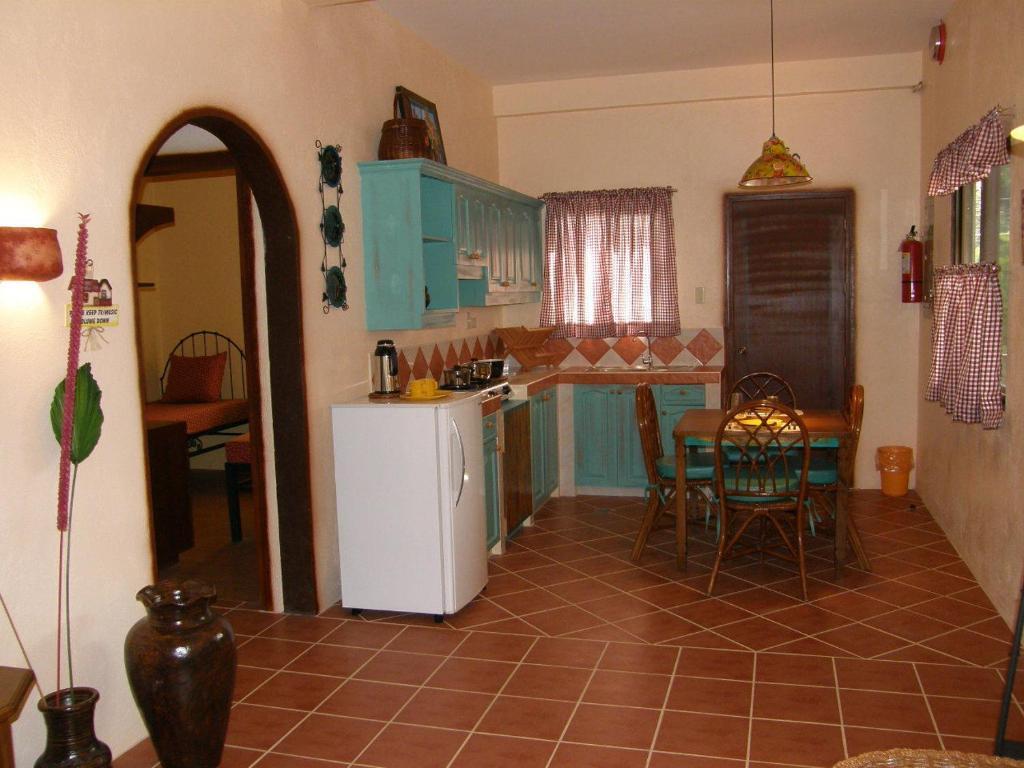 Florentina Homes Dumaguete City Стая снимка