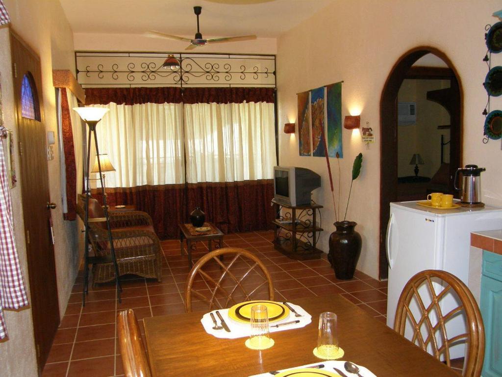 Florentina Homes Dumaguete City Стая снимка